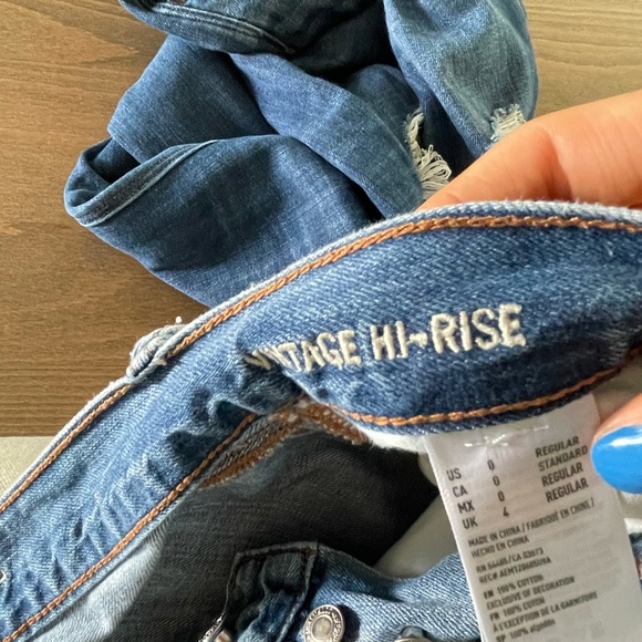 2 pairs of jeans (two American Eagle). - Picture 6 of 14